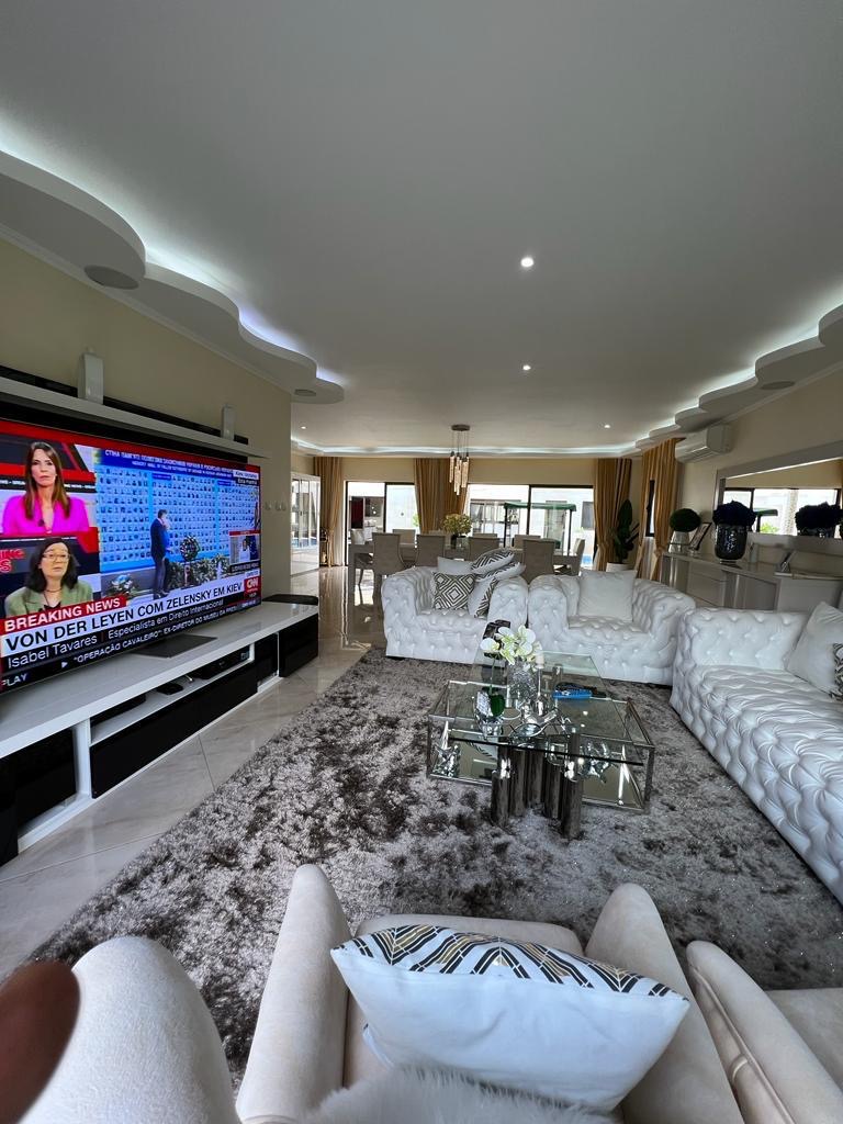 2c4ddb5b 9d93 456b bfd7 675b1a275aa0