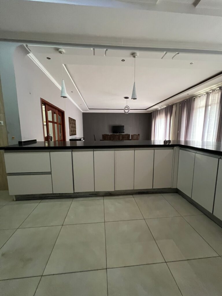 761e1d59 f533 4ab8 8073 7f16d78aa52b 768x1024