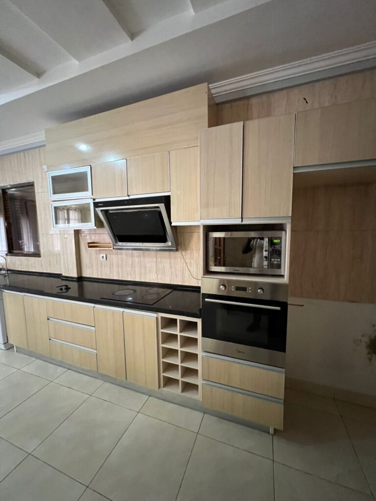 e7be11d8 50c5 4a0f b65c cc3e0c0e3d20 768x1024